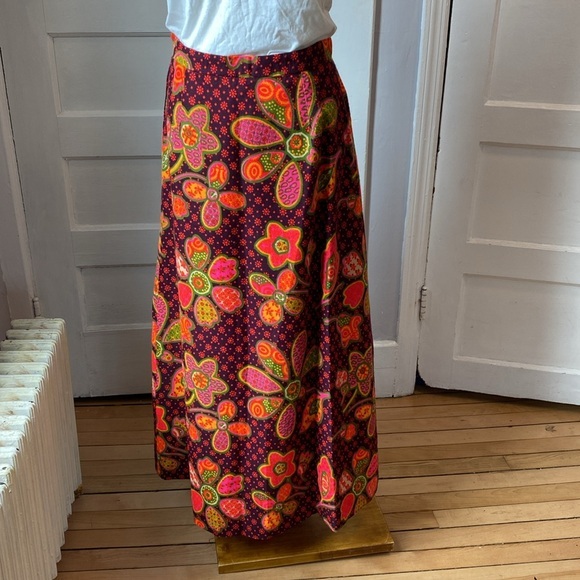 Vintage Malbe Floral Neon Mod Maxi Skirt, Size 15/16 - Picture 5 of 17